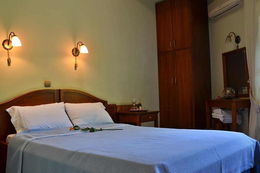 Archontiko Tou Ziaka Hotel Ipati Room photo
